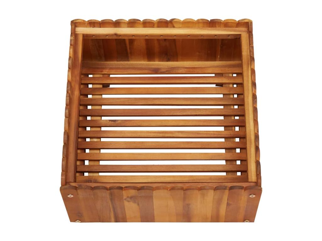 Brown Bed, 50 x 50 x 25 cm